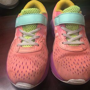 Asics: Pre Excite 7 PS Running Shoes size: 1